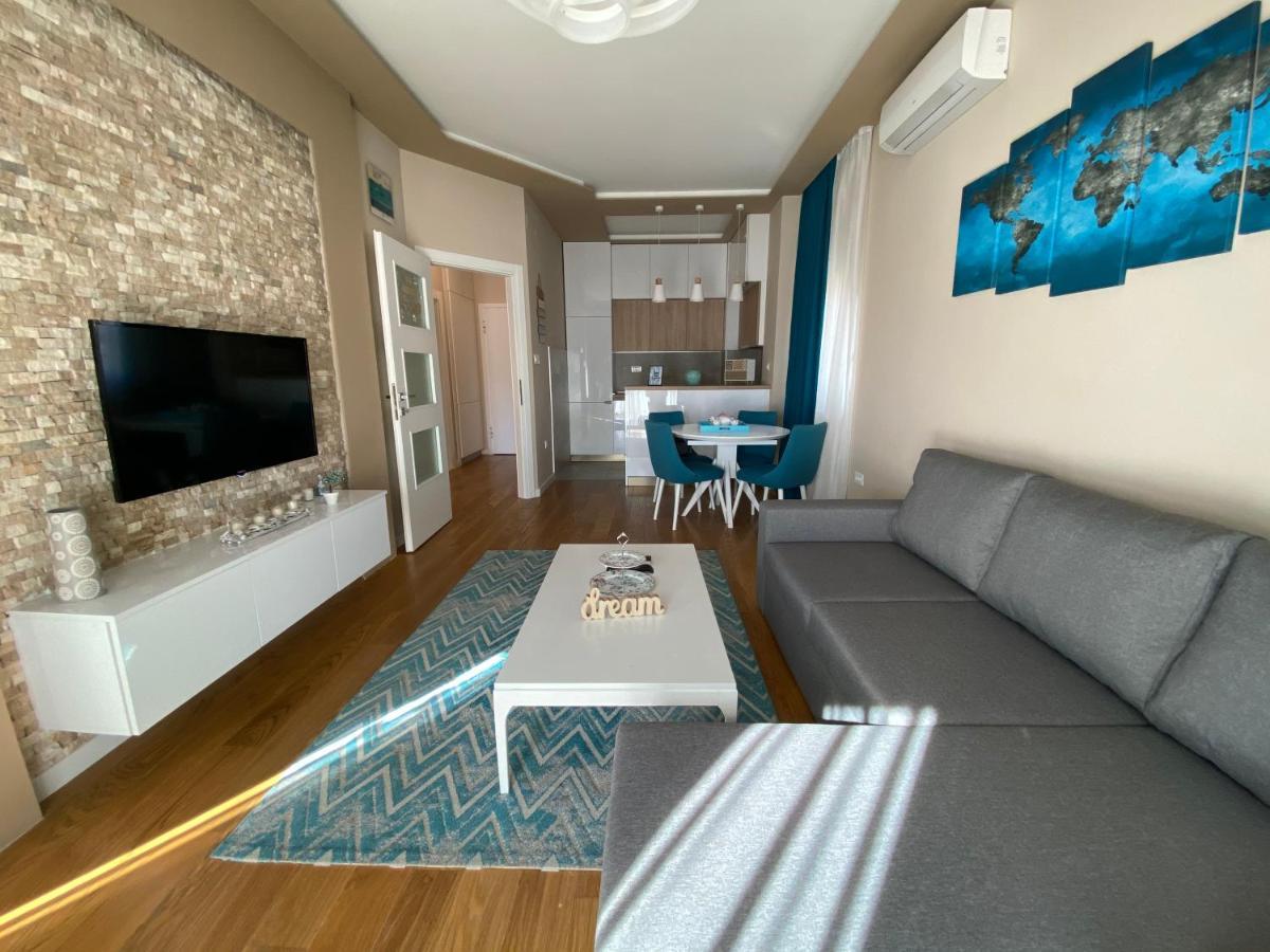 פודגוריצה Apartment Sofia, City Centar מראה חיצוני תמונה