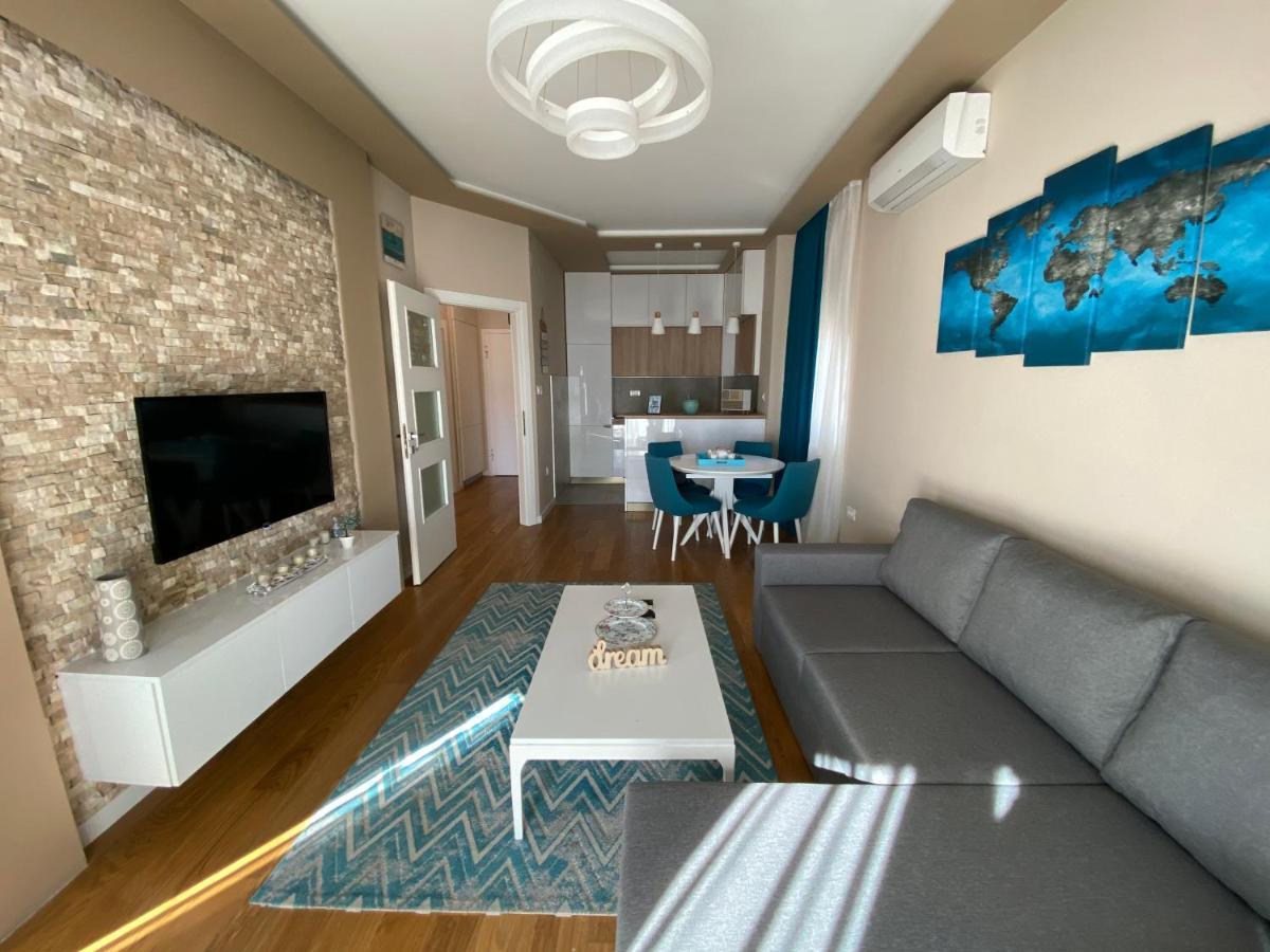 פודגוריצה Apartment Sofia, City Centar מראה חיצוני תמונה