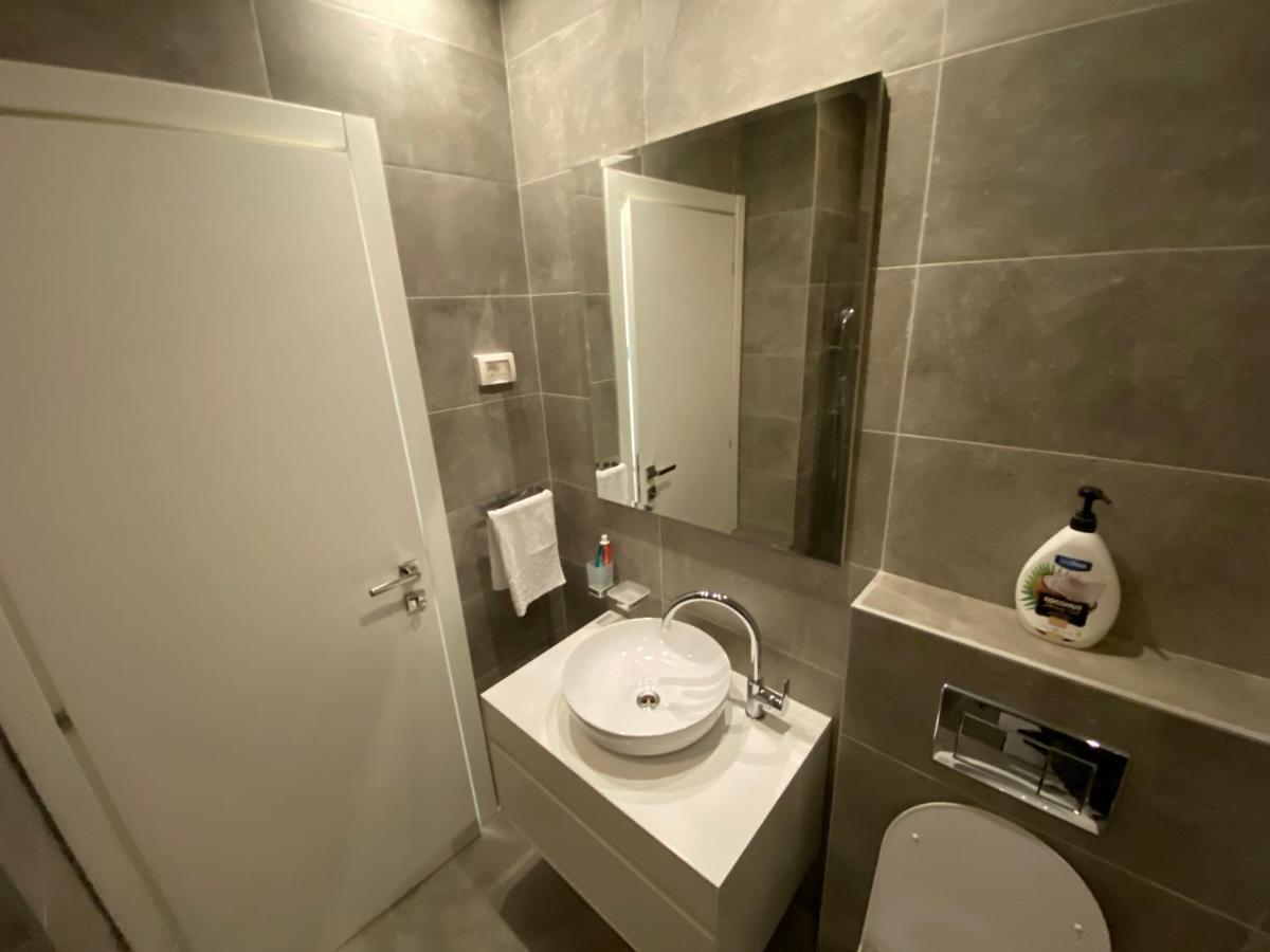 פודגוריצה Apartment Sofia, City Centar מראה חיצוני תמונה